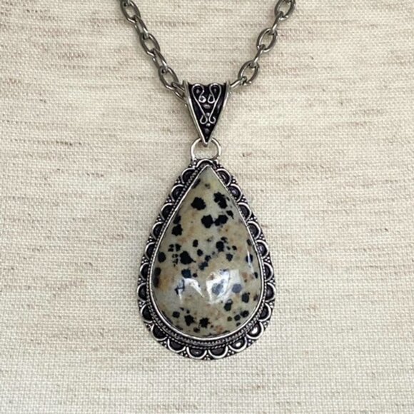 Artisan Silver Plated Bezel Set 2.46" Teardrop Dalmatian Jasper Pendant Necklace - Picture 3 of 16